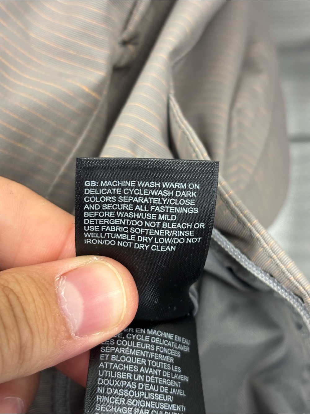 The North Face tan/gray stripe DryVent rain jacket size small - Picture 15 of 15